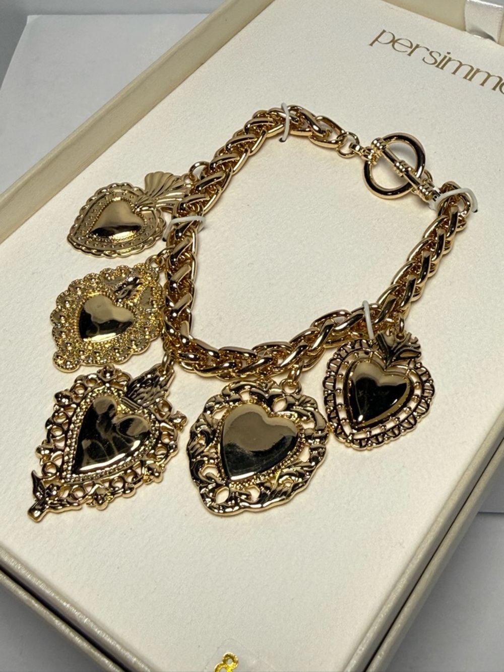 Persimmon Gold Tone Sacred Heart Charm Bracelet 8.5” Chunky Chain Statement NIB - Picture 3 of 7